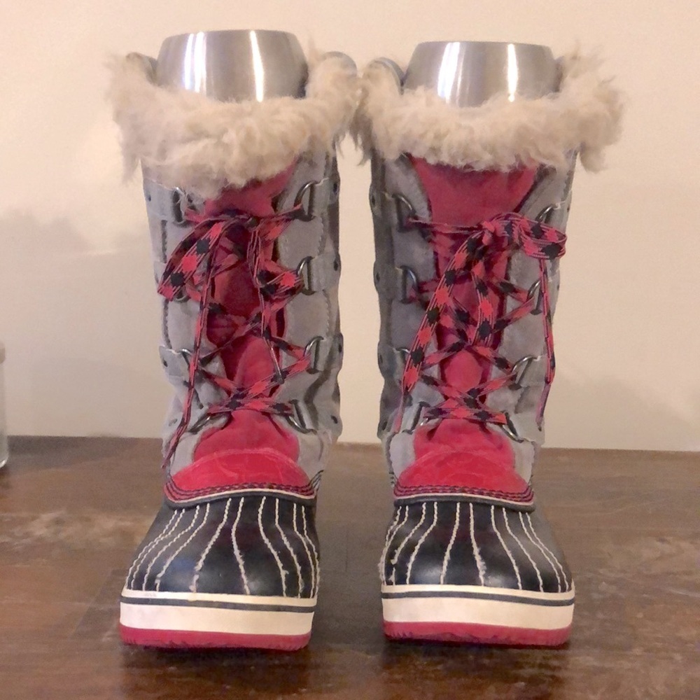 Genuine Sorel Joan of Arctic winter boots- grey suede W sz 6 Very good condition